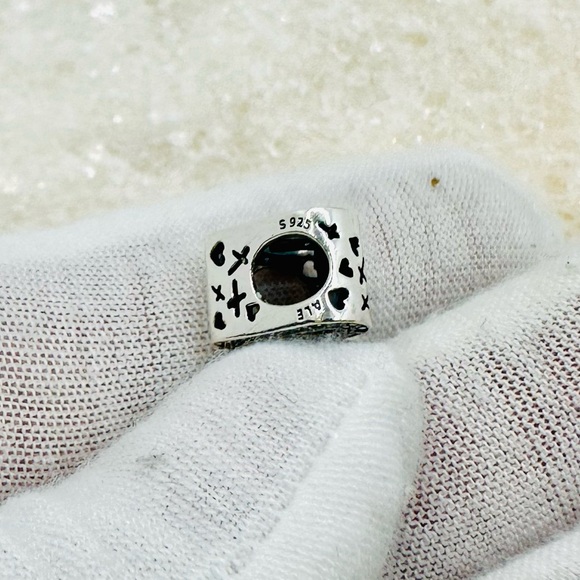 EUC Pandora 798692C01 Sterling Silver Sparkling Freehand Heart Charm w/ Clear CZ - Picture 15 of 16